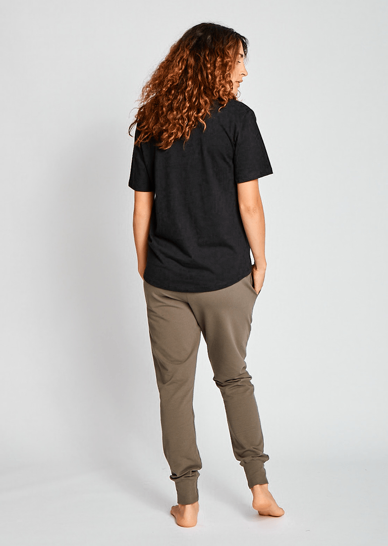 RELAXED BLACK TEE-Roar Republic