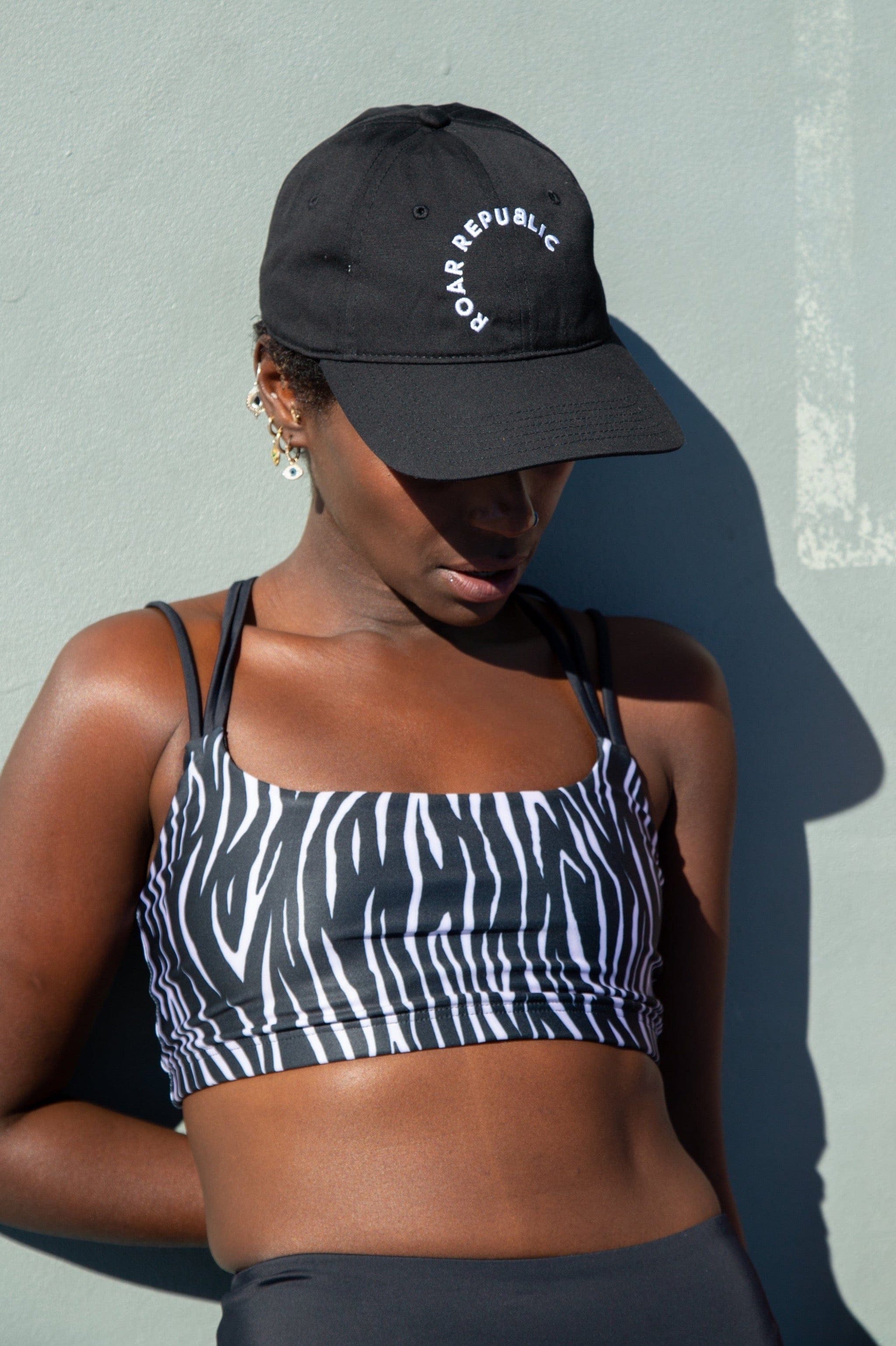 MKALI CROP TOP-Roar Republic